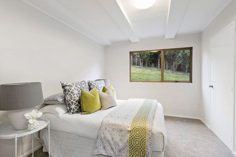 Photo of property in 21a Garadice Road, Rothesay Bay, Auckland, 0630