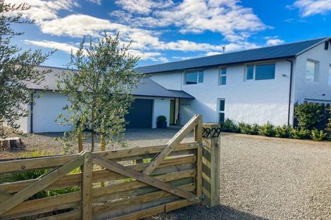Photo of property in 29 Ferry Road, Martinborough, 5711