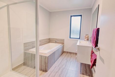 Photo of property in 41 Parata Street, Hokowhitu, Palmerston North, 4410