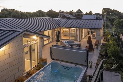 Photo of property in 118 Rosetta Road, Raumati South, Paraparaumu, 5032