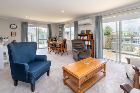 Photo of property in 25 Tarata Grove, Lansdowne, Masterton, 5810