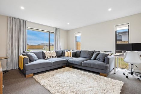 Photo of property in 13 Merino Crescent, Amberley, 7410