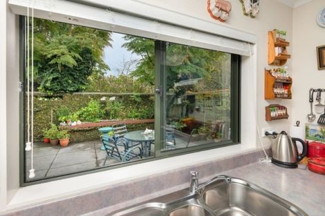 Photo of property in 2 Rosella Grove, Waimauku, 0812