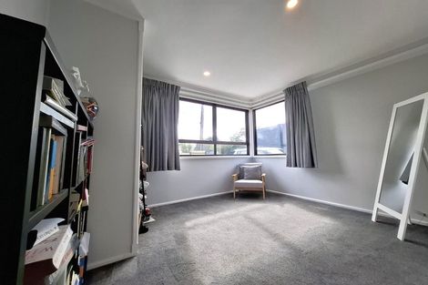 Photo of property in 1/52 Pupuke Road, Hillcrest, Auckland, 0627