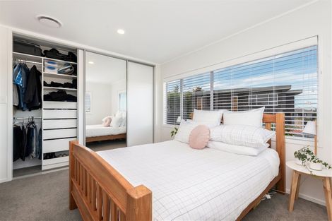 Photo of property in 1/31a Tyrian Close, Half Moon Bay, Auckland, 2012