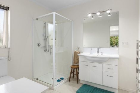 Photo of property in 190d Lonely Track Road, Dairy Flat, 0632