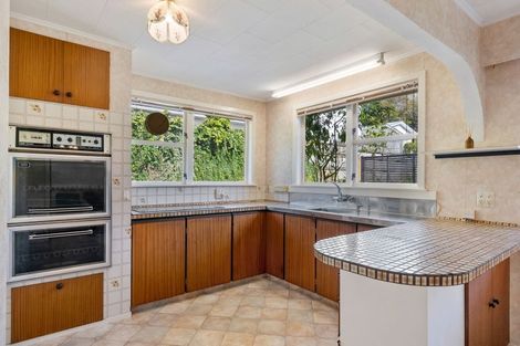 Photo of property in 18 Forest Road, Pinehaven, Upper Hutt, 5019