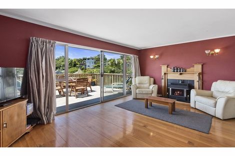 Photo of property in 12 Danbury Drive, Torbay, Auckland, 0630