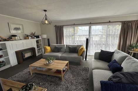 Photo of property in 4 Gates Road, Waikanae Beach, Waikanae, 5036