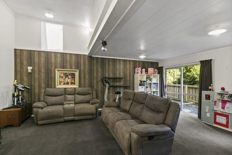 Photo of property in 23a Coates Street, Tawa, Wellington, 5028