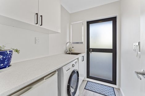 Photo of property in 1 Waiuta Street, Titahi Bay, Porirua, 5022