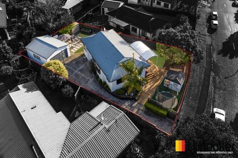 Photo of property in 18 Hadley Wood Drive, Wattle Downs, Auckland, 2103