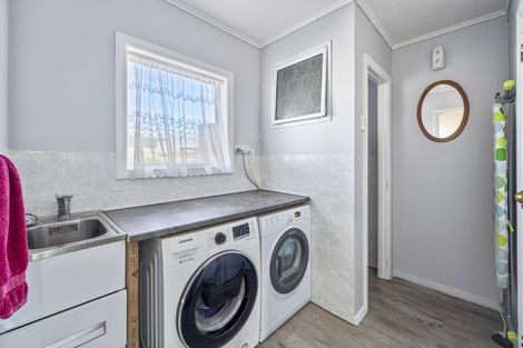 Photo of property in 27 Holyrood Street, Taradale, Napier, 4112