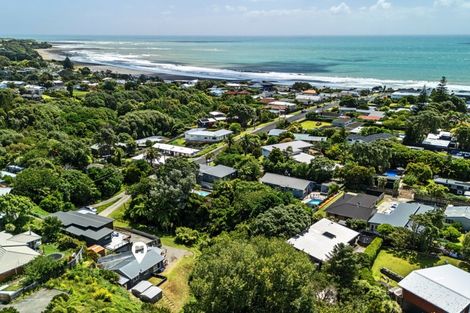 Photo of property in 53 Pitcairn Street, Oakura, 4314