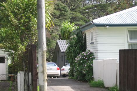 Photo of property in 135a Atkinson Road, Titirangi, Auckland, 0604