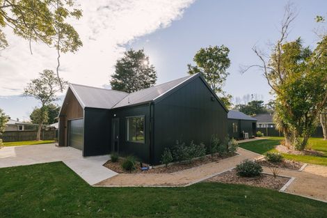 Photo of property in 31 Muhunoa Road East, Ohau, Levin, 5570