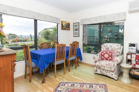 Photo of property in 24 Highgrove Drive, Grandview Heights, Hamilton, 3200