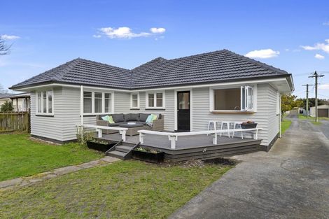 Photo of property in 2 Clarke Avenue, Te Aroha, 3320