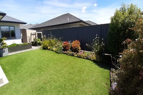 Photo of property in 11 Rotoiti Way, Poraiti, Napier, 4112