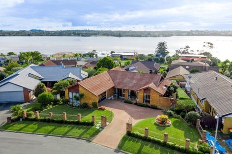 Photo of property in 9 Essington Place, Half Moon Bay, Auckland, 2012