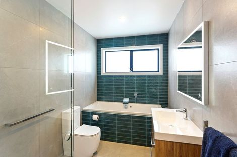 Photo of property in 1 Arapipi Way, Peka Peka, Waikanae, 5391