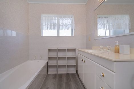 Photo of property in 39 Springbok Avenue, Whitianga, 3510