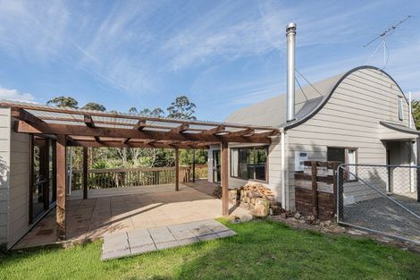 Photo of property in 307 Whananaki North Road, Opuawhanga, Hikurangi, 0181
