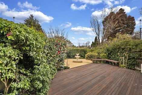 Photo of property in 2/2a Medbury Terrace, Fendalton, Christchurch, 8041