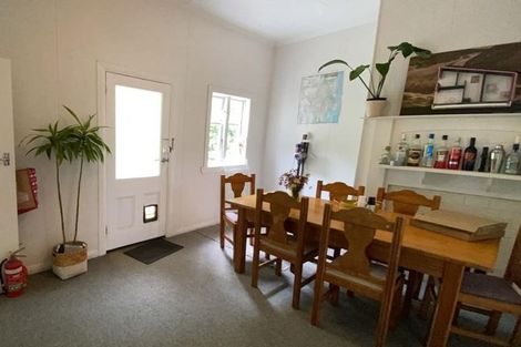 Photo of property in 38 Sugarloaf Road, Brooklyn, Wellington, 6021