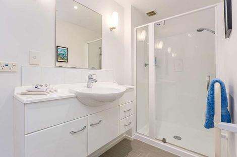 Photo of property in 26 Arran Road, Browns Bay, Auckland, 0630