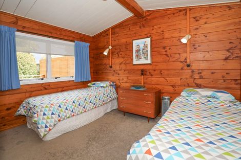 Photo of property in 19 Wharewaka Road, Wharewaka, Taupo, 3330