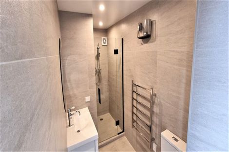 Photo of property in 2/13 Moa Place, Christchurch Central, Christchurch, 8013