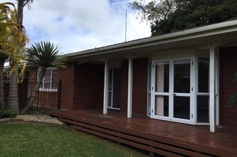 Photo of property in 2/527 Weymouth Road, Weymouth, Auckland, 2103