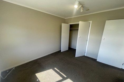 Photo of property in 2/1 Bronwyn Place, Torbay, Auckland, 0630