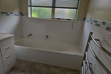 Photo of property in 2 Charlise Place, Onerahi, Whangarei, 0110