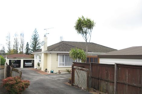 Photo of property in 106 Gossamer Drive, Pakuranga Heights, Auckland, 2010