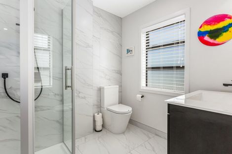 Photo of property in 41b Queen Charlotte Drive, Aotea, Porirua, 5024