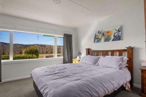 Photo of property in 301 Roxburgh Road East, Roxburgh East, Roxburgh, 9571