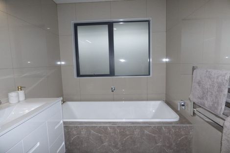 Photo of property in 4 Ellesmere Avenue, Bell Block, New Plymouth, 4312