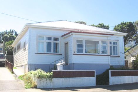 Photo of property in 21 West Road, Northland, Wellington, 6012