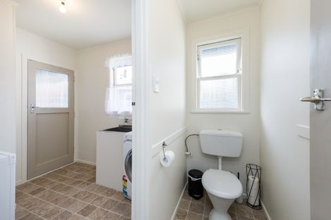 Photo of property in 1 Tararua Terrace, Cloverlea, Palmerston North, 4412