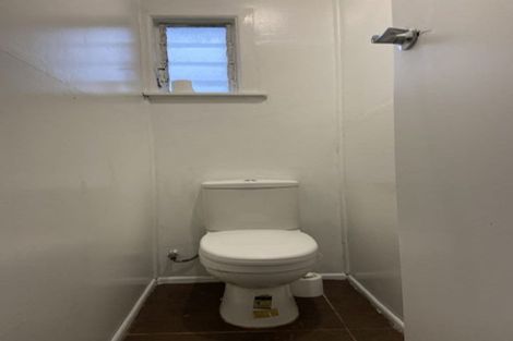 Photo of property in 12 Malcolm Place, Mangere East, Auckland, 2024