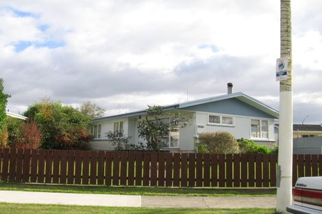 Photo of property in 22 Wynyard Crescent, Tamatea, Napier, 4112