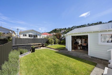 Photo of property in 7 Cruickshank Street, Kilbirnie, Wellington, 6022