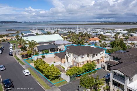 Photo of property in 5 Courtneys, West Harbour, Auckland, 0618