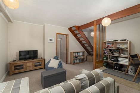 Photo of property in 18 Omar Street, Khandallah, Wellington, 6035