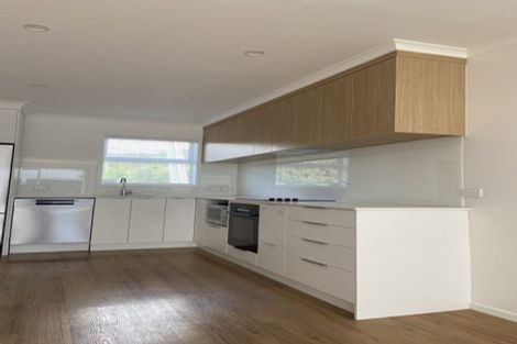 Photo of property in 56a Oxford Terrace, Epuni, Lower Hutt, 5011