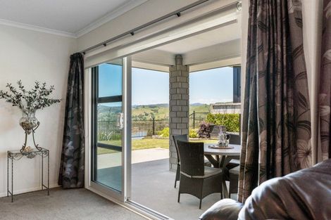 Photo of property in 17 Manatu Close, Whangamata, 3691