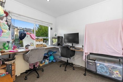 Photo of property in 81a William Bayes Place, Red Beach, 0932