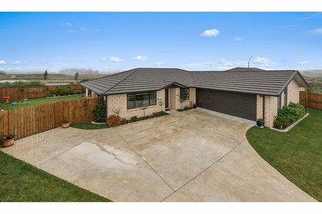 Photo of property in 4 Patatee Terrace, Baverstock, Hamilton, 3200